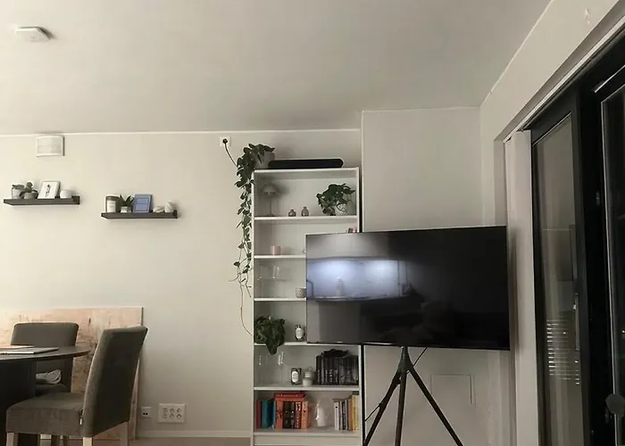 アパート Stor Og Moderne Ved Rastolen Bybanestopp ベルゲン